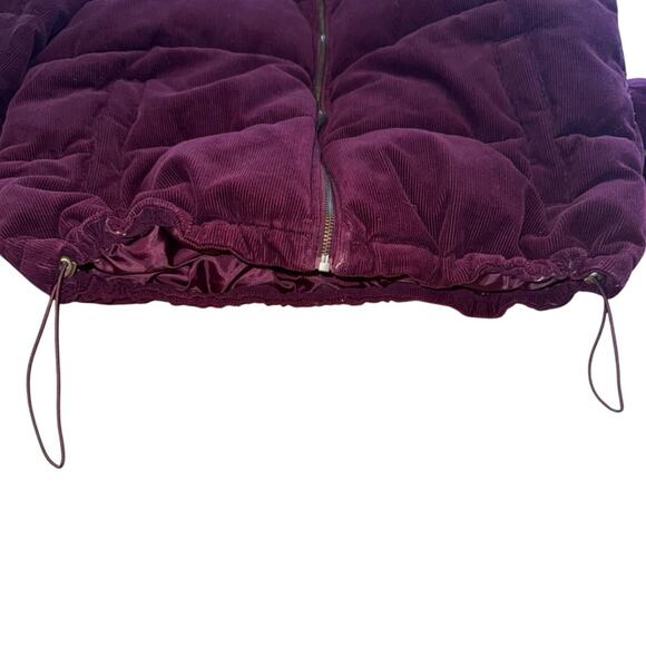 Levi's Zoe Soft Corduroy Bubble Puffer Jacket in Burgundy(L) - Picture 4 of 8
